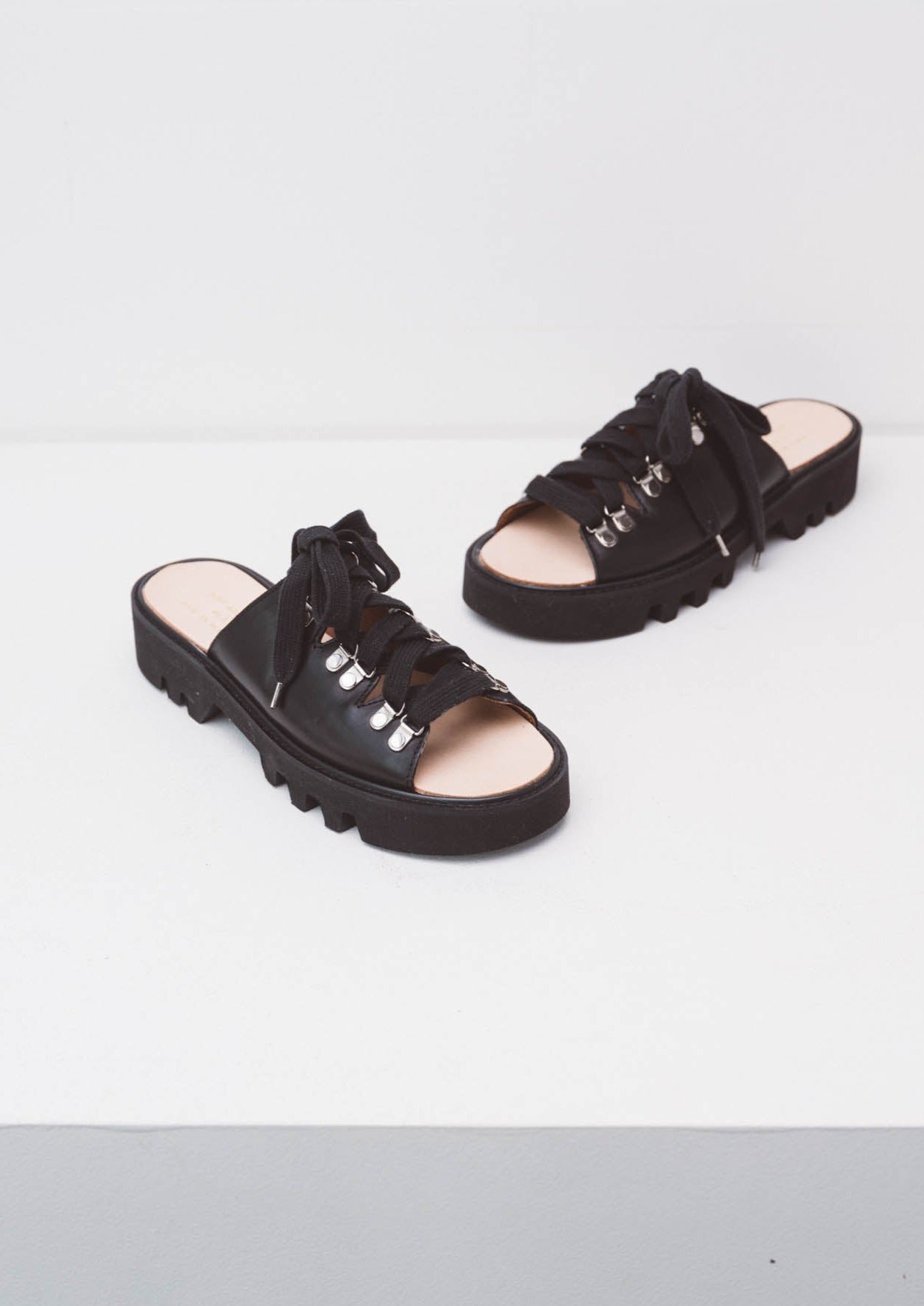 Beat Platform Black / 39 & 42