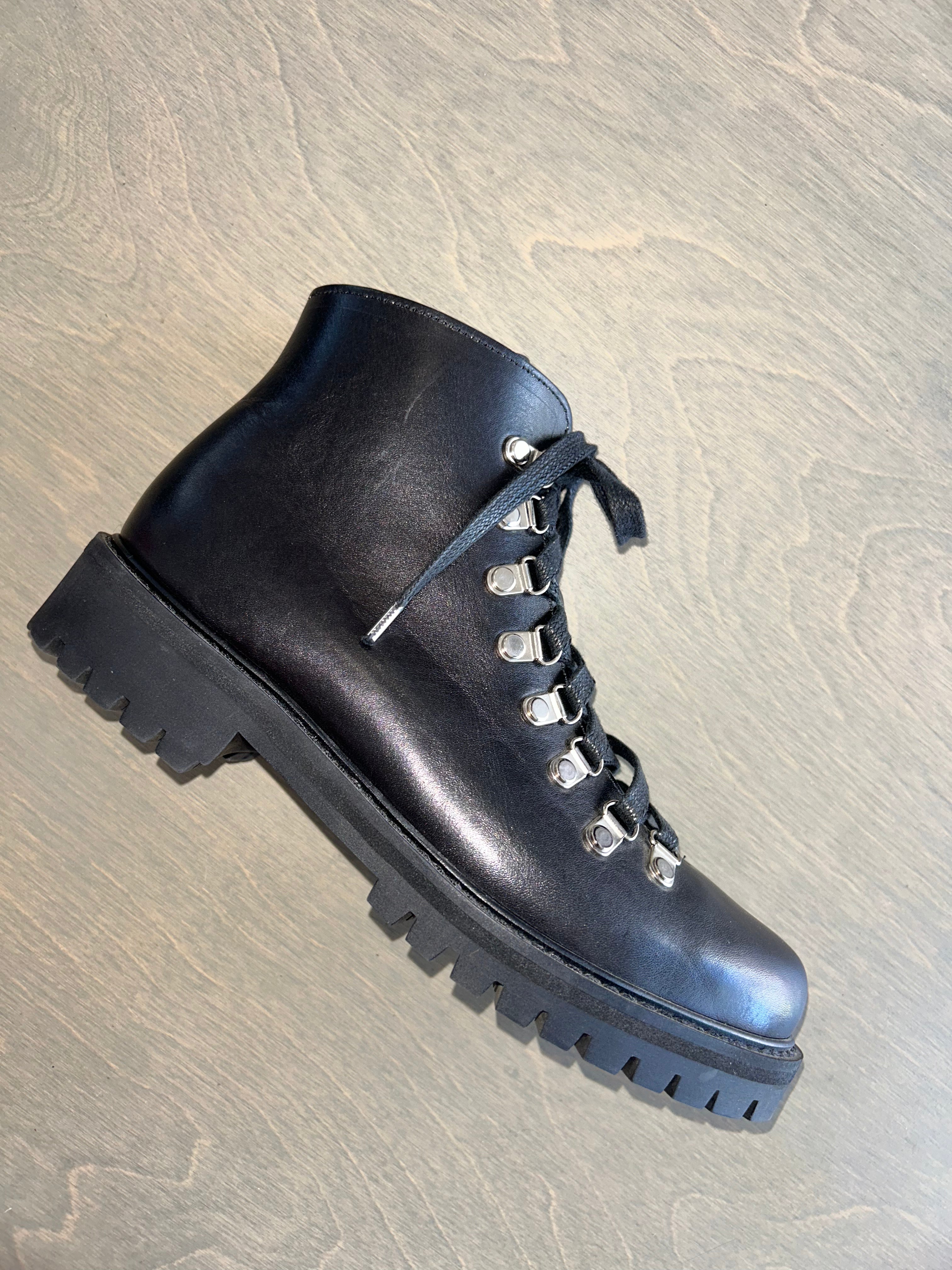 Beat Boot Black / 36 - Second