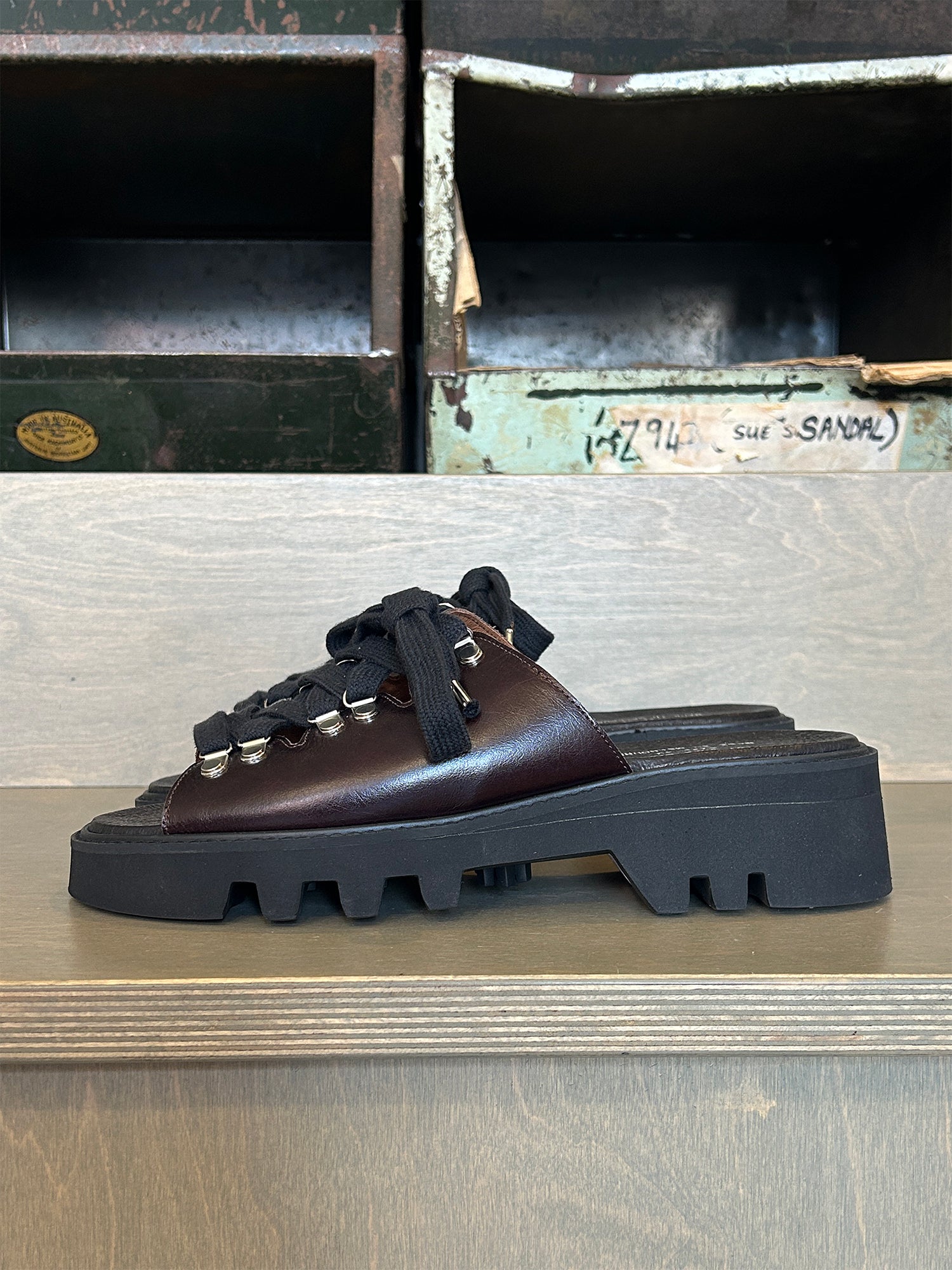 Beat Slide Burgundy / 42