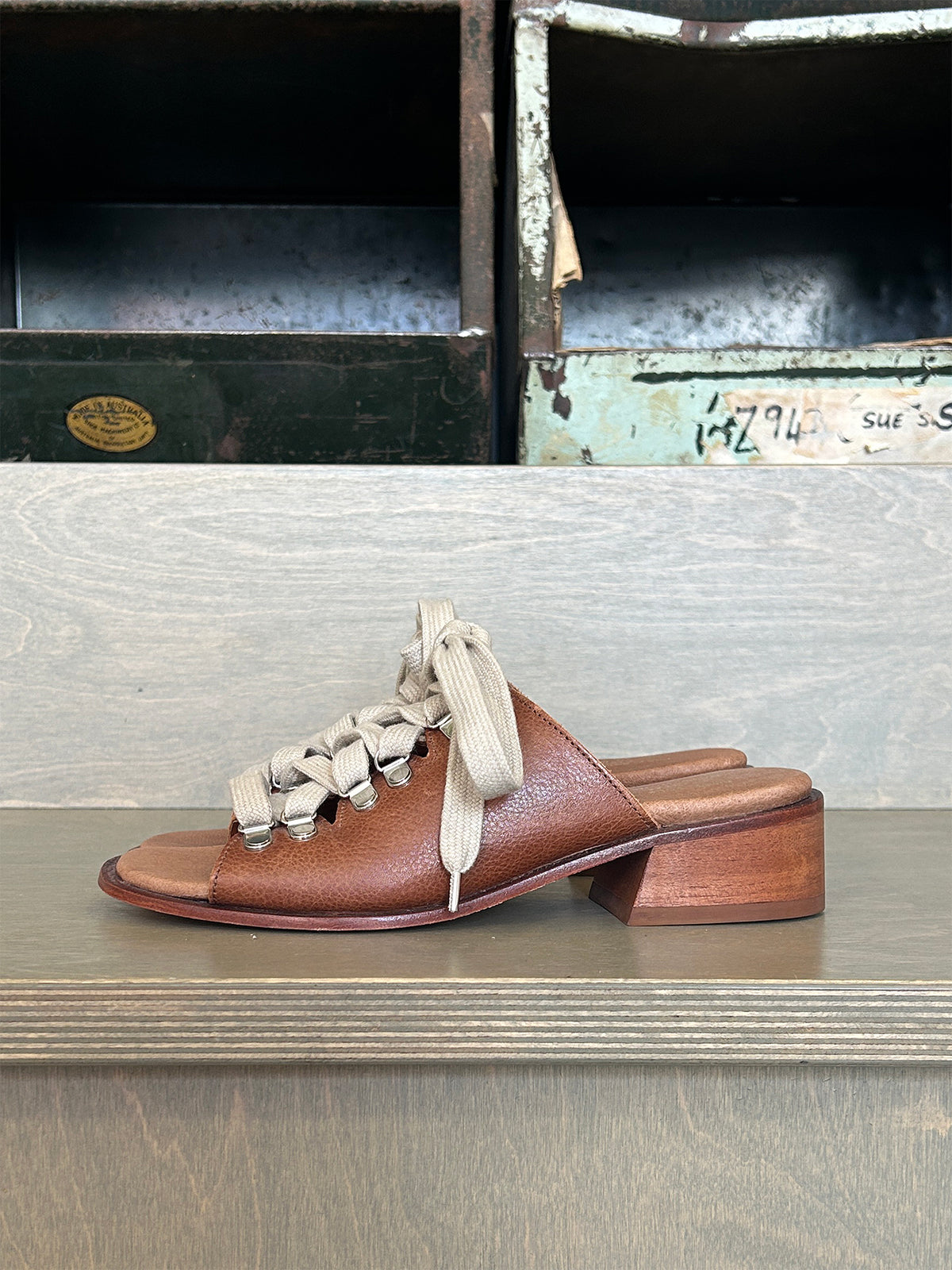 Beat Classic Tan / 36