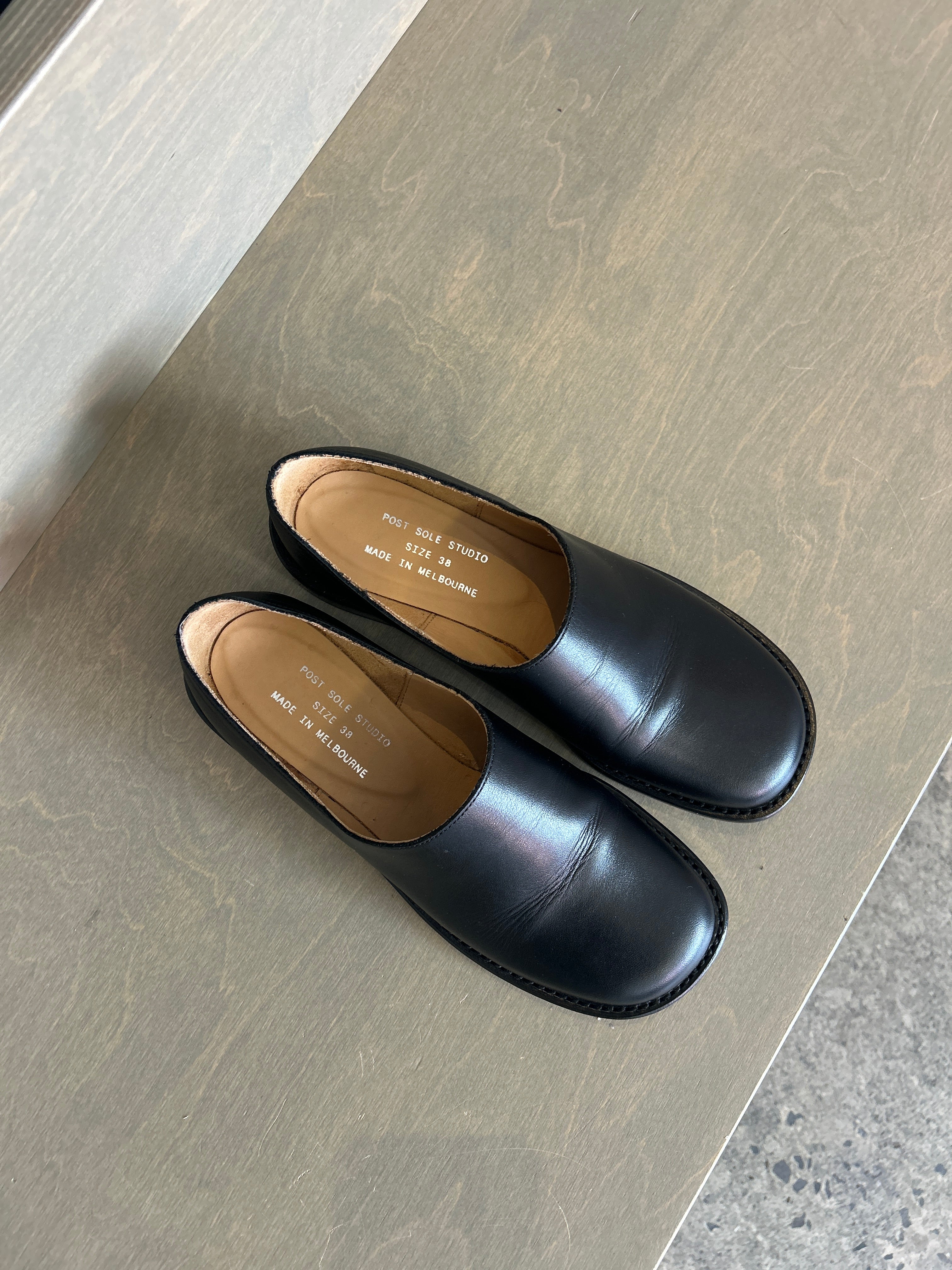 City Shoe Black / 38