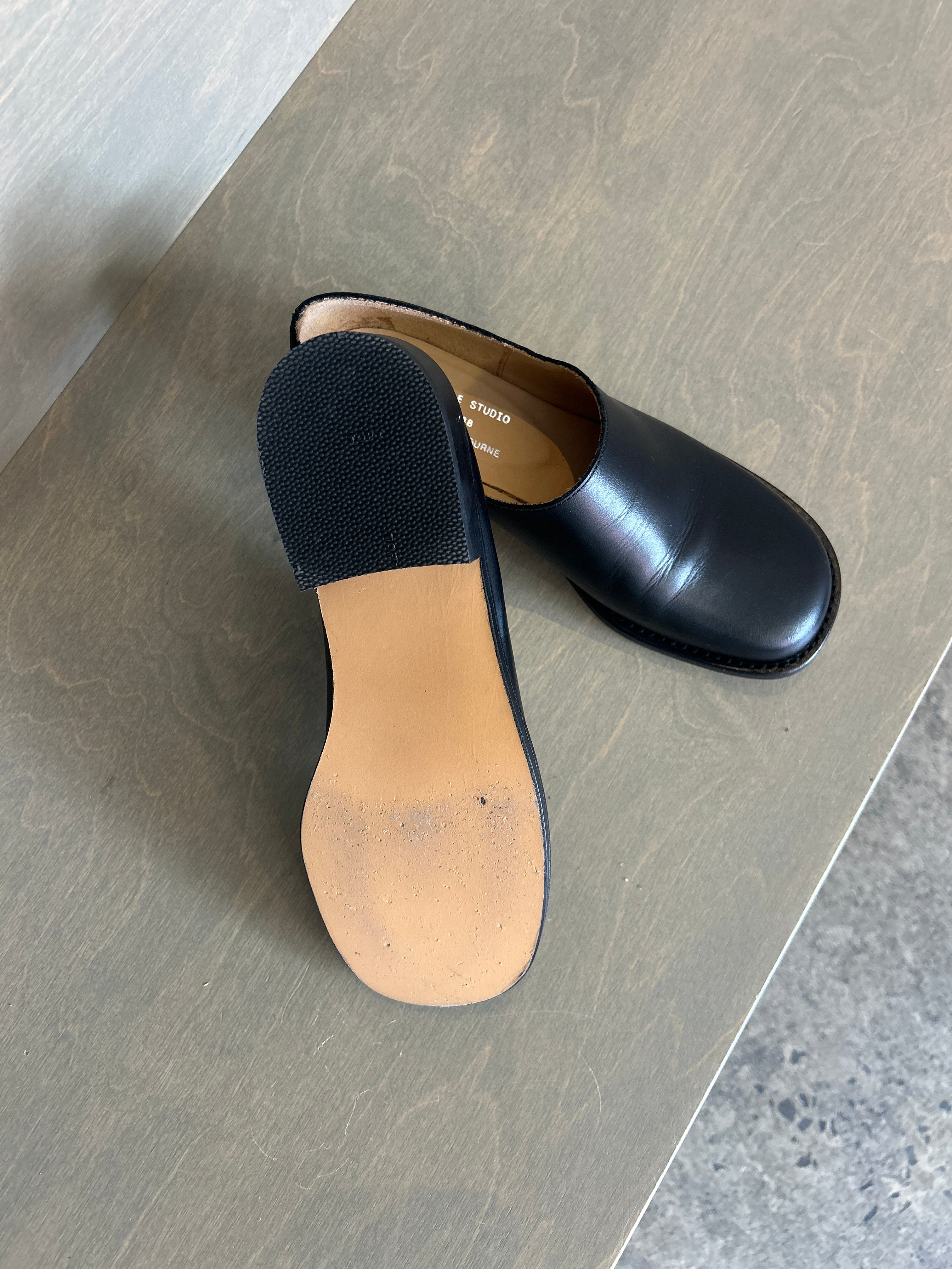 City Shoe Black / 38