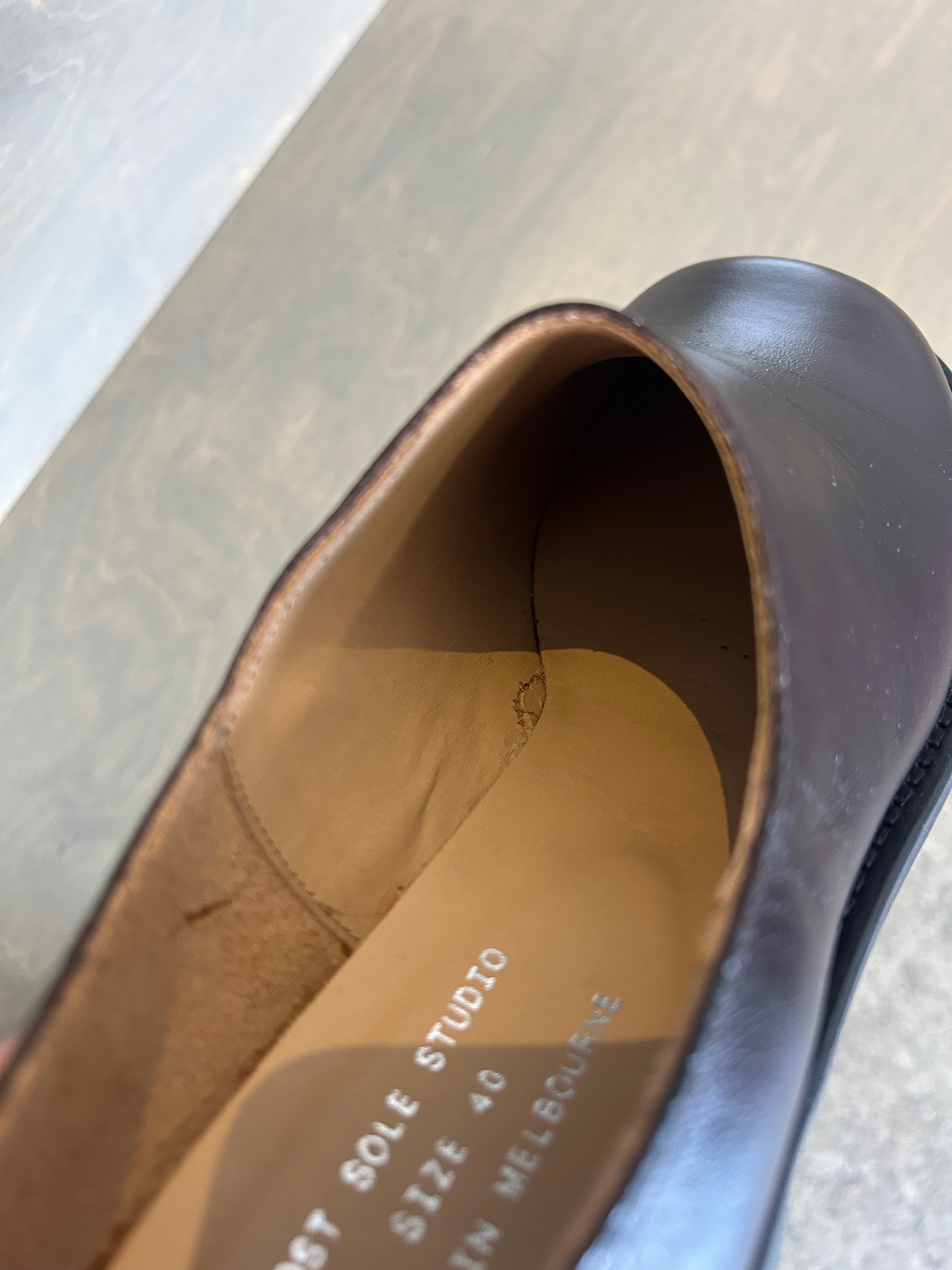 City Shoe Burgundy / 40
