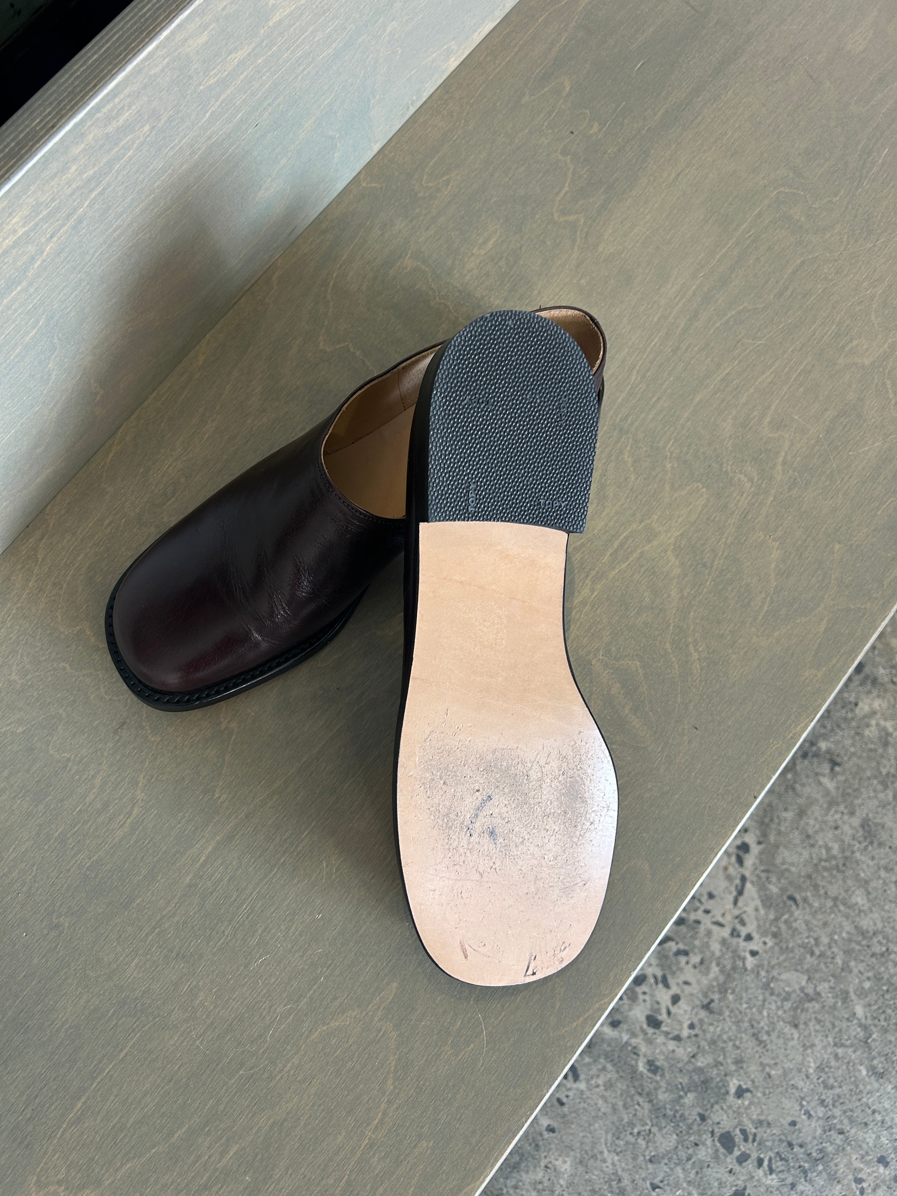 City Shoe Burgundy / 43