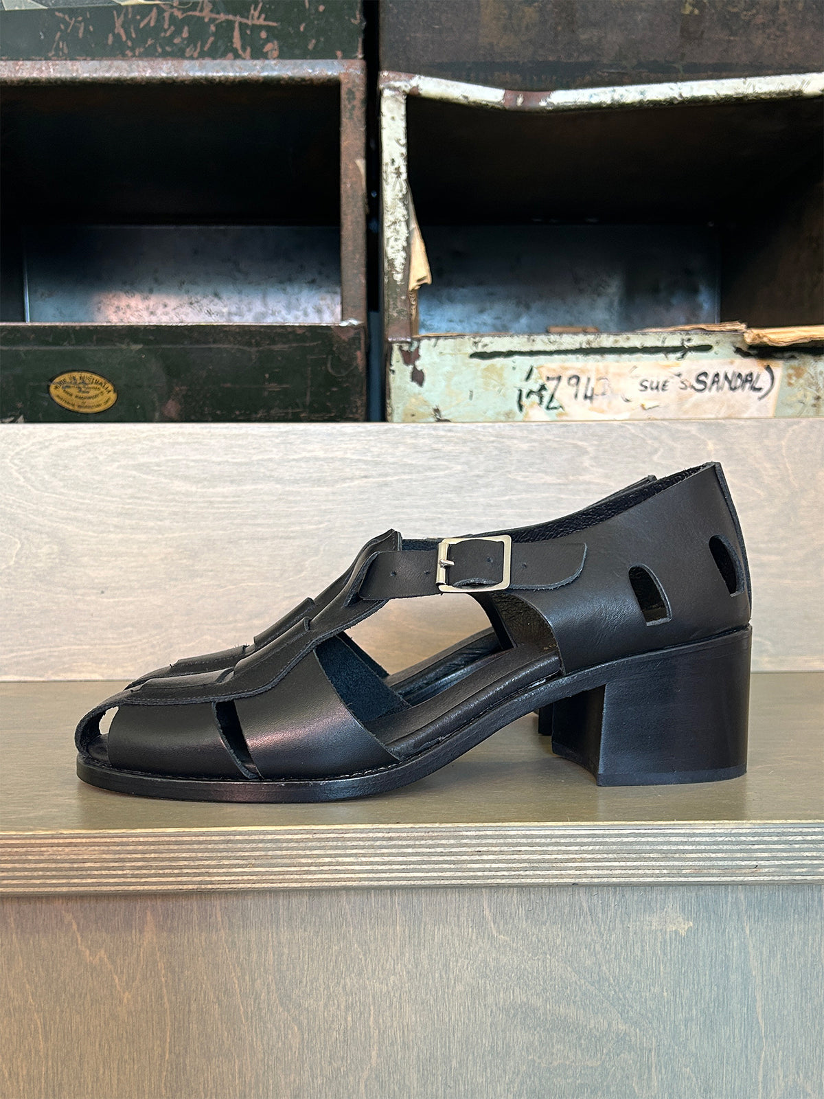 Canal High Black / 43