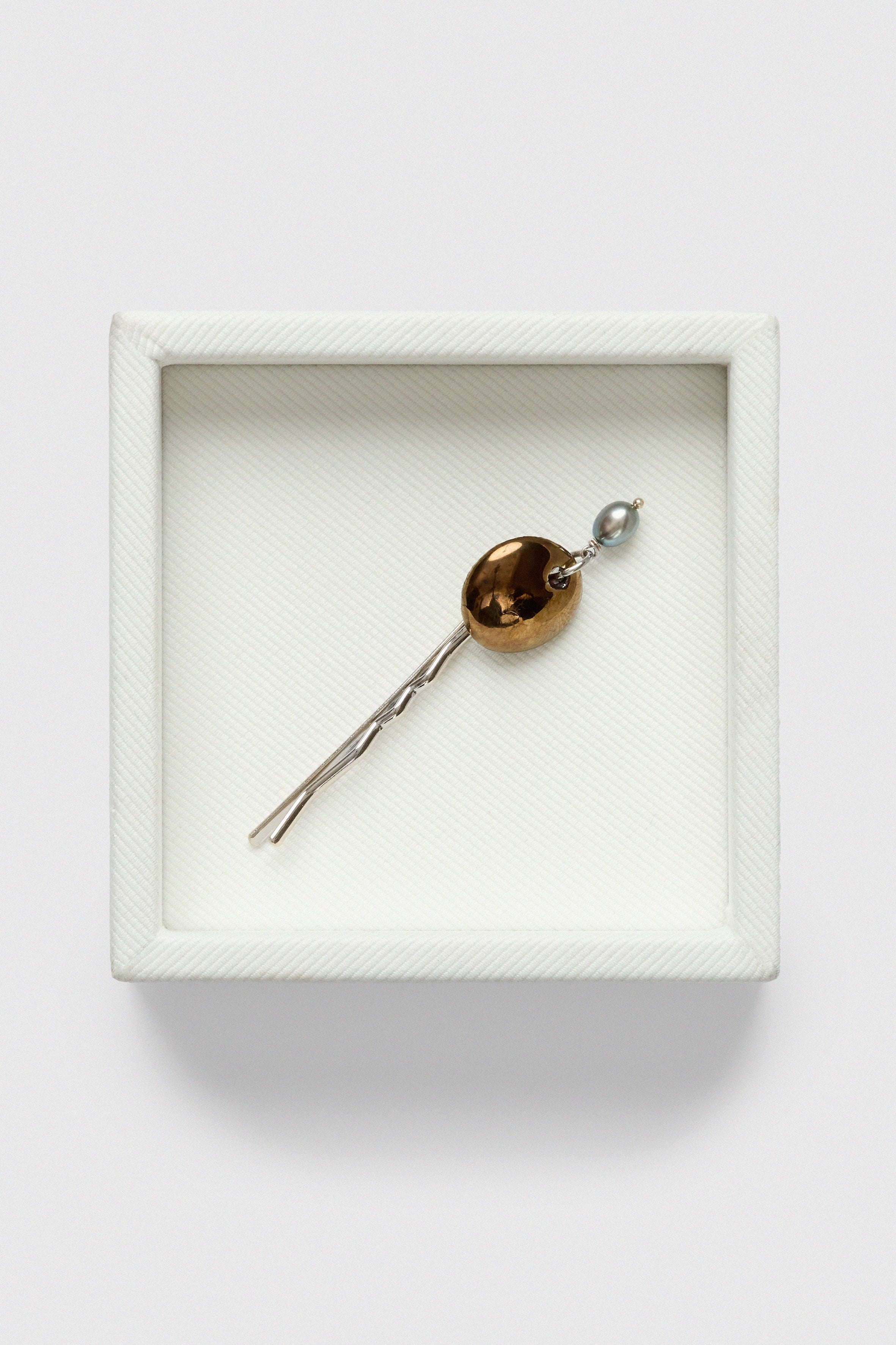 Divinity Slip Clip (2 colours)