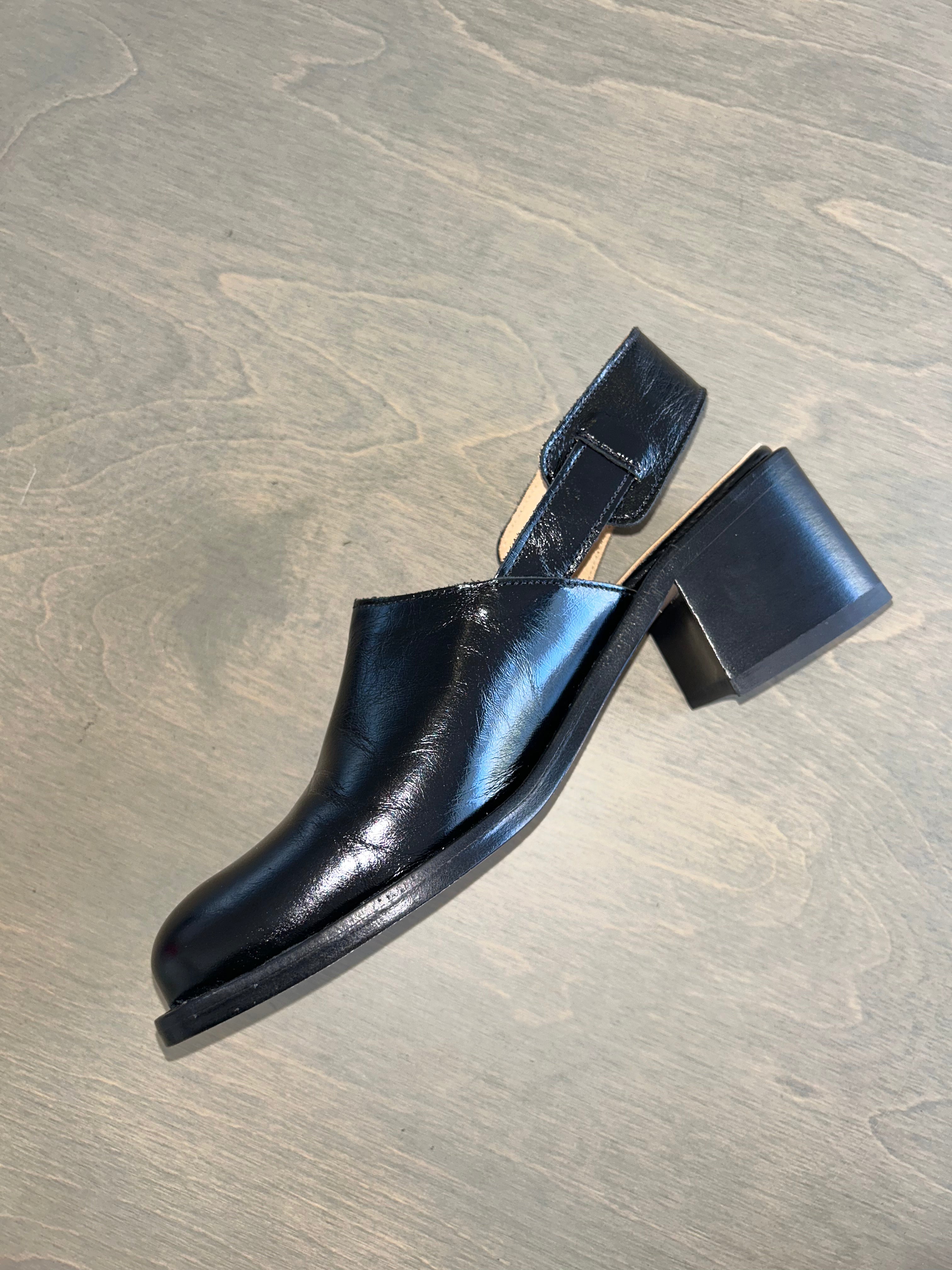 Avon High Black Shine / 41 - Second