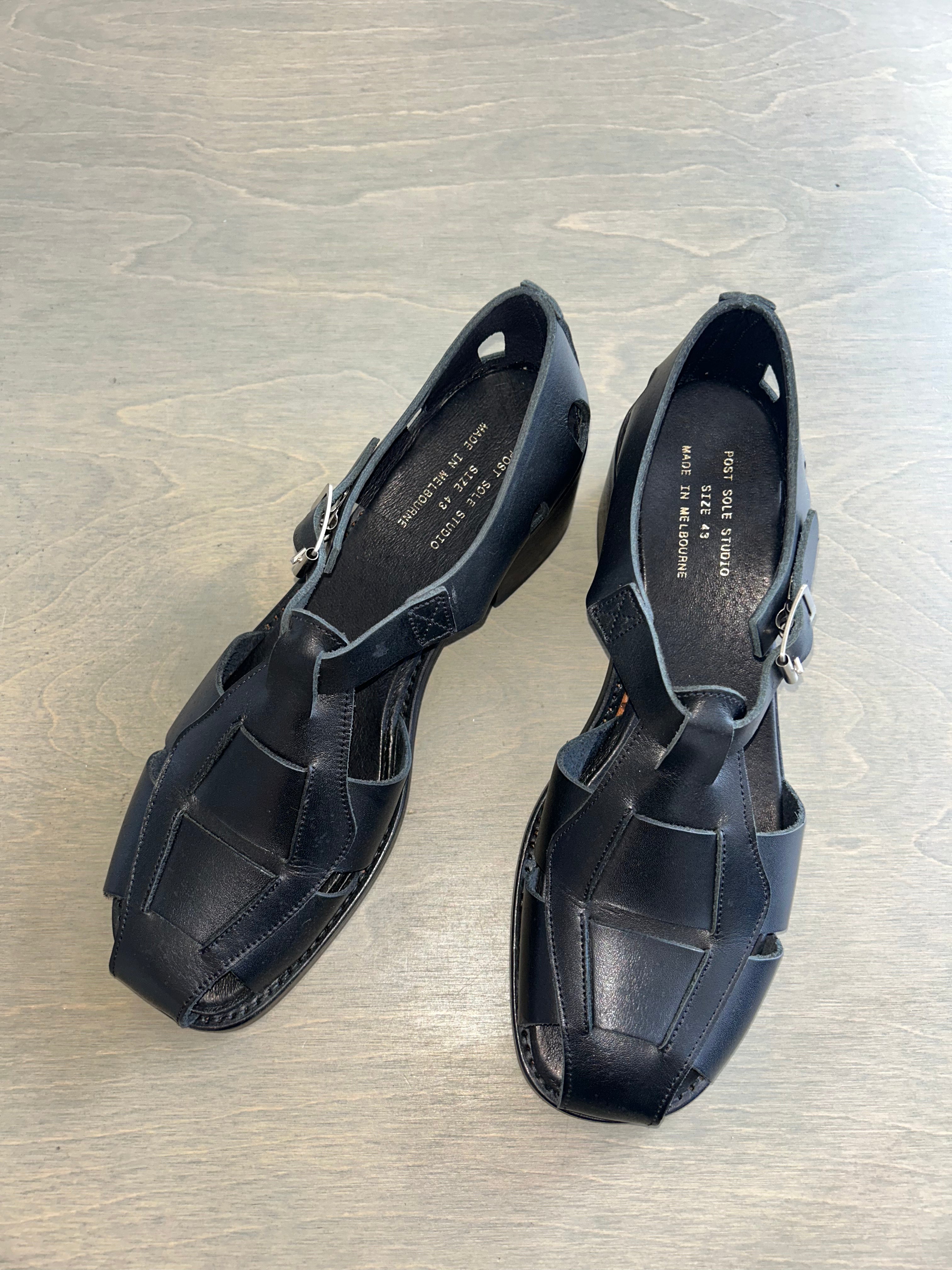 Canal High Black / 43 - Archive