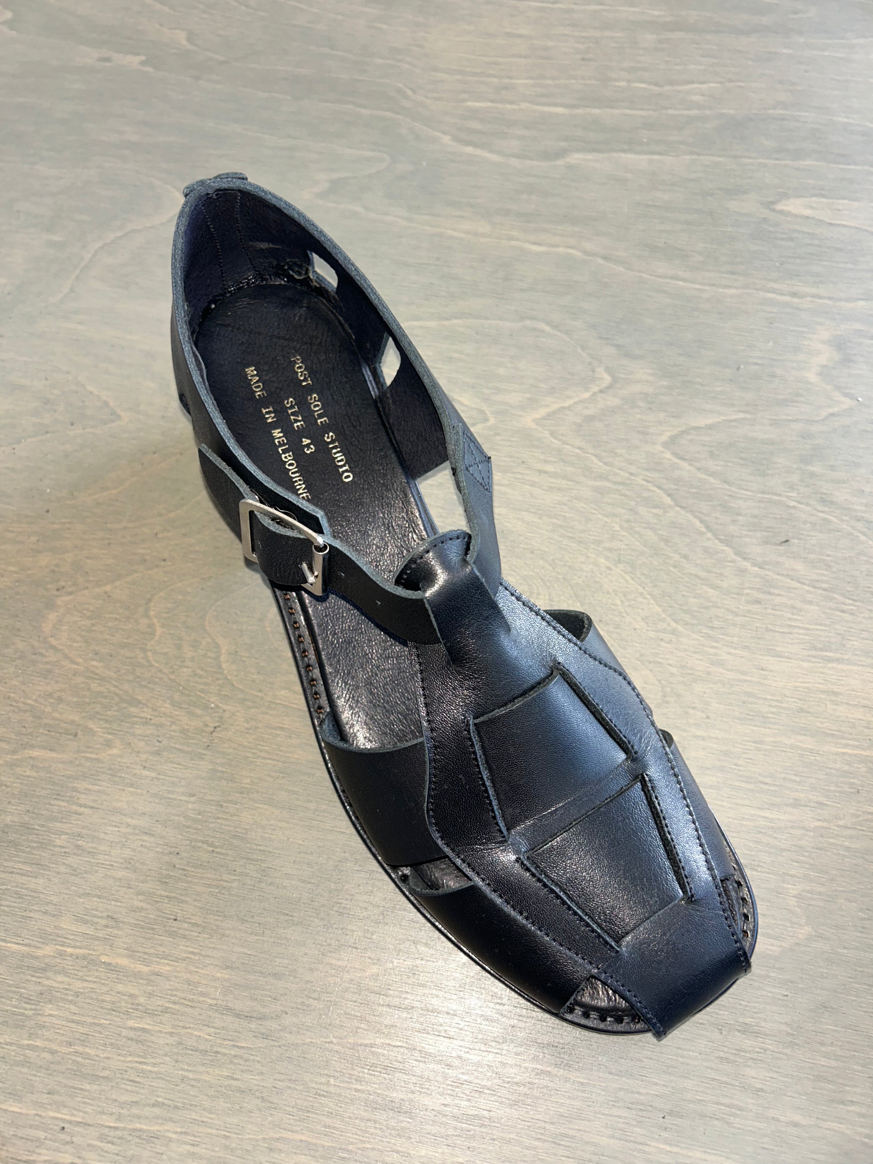 Canal High Black / 43 - Archive
