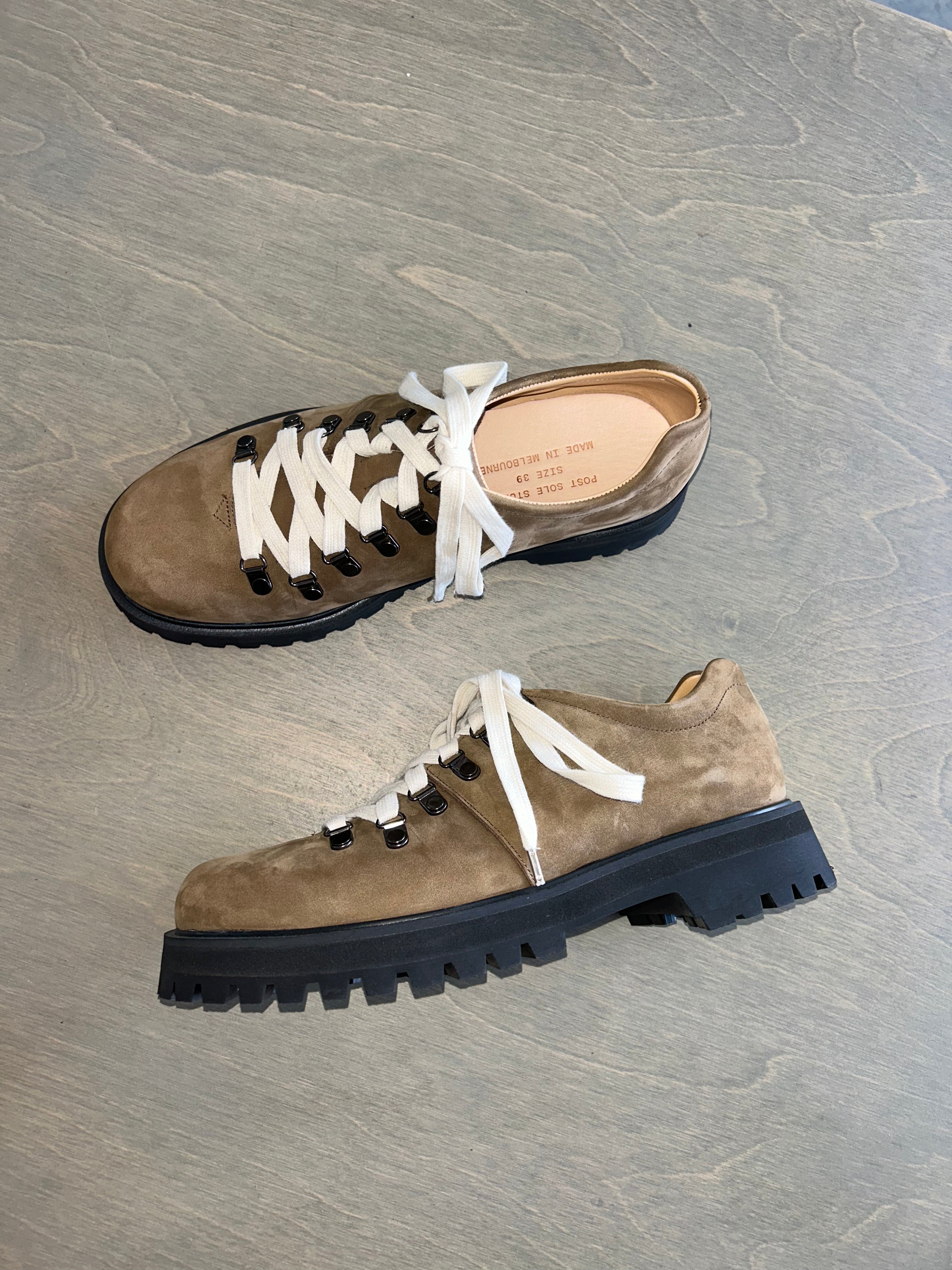 Beat Shoe Earth Nubuck / 39 - Archive