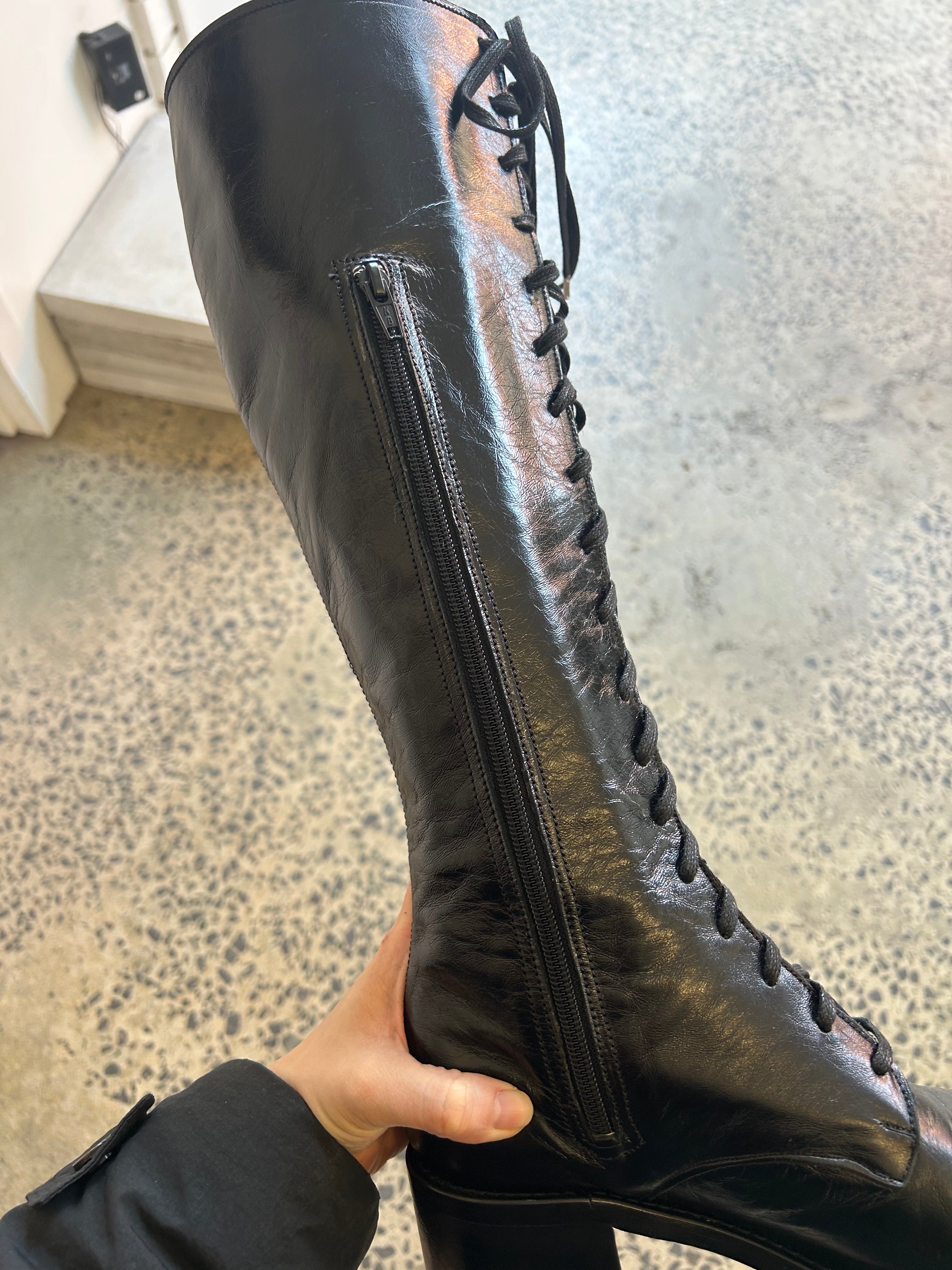Tie Knee Boot High Black Shine / 39 - Second