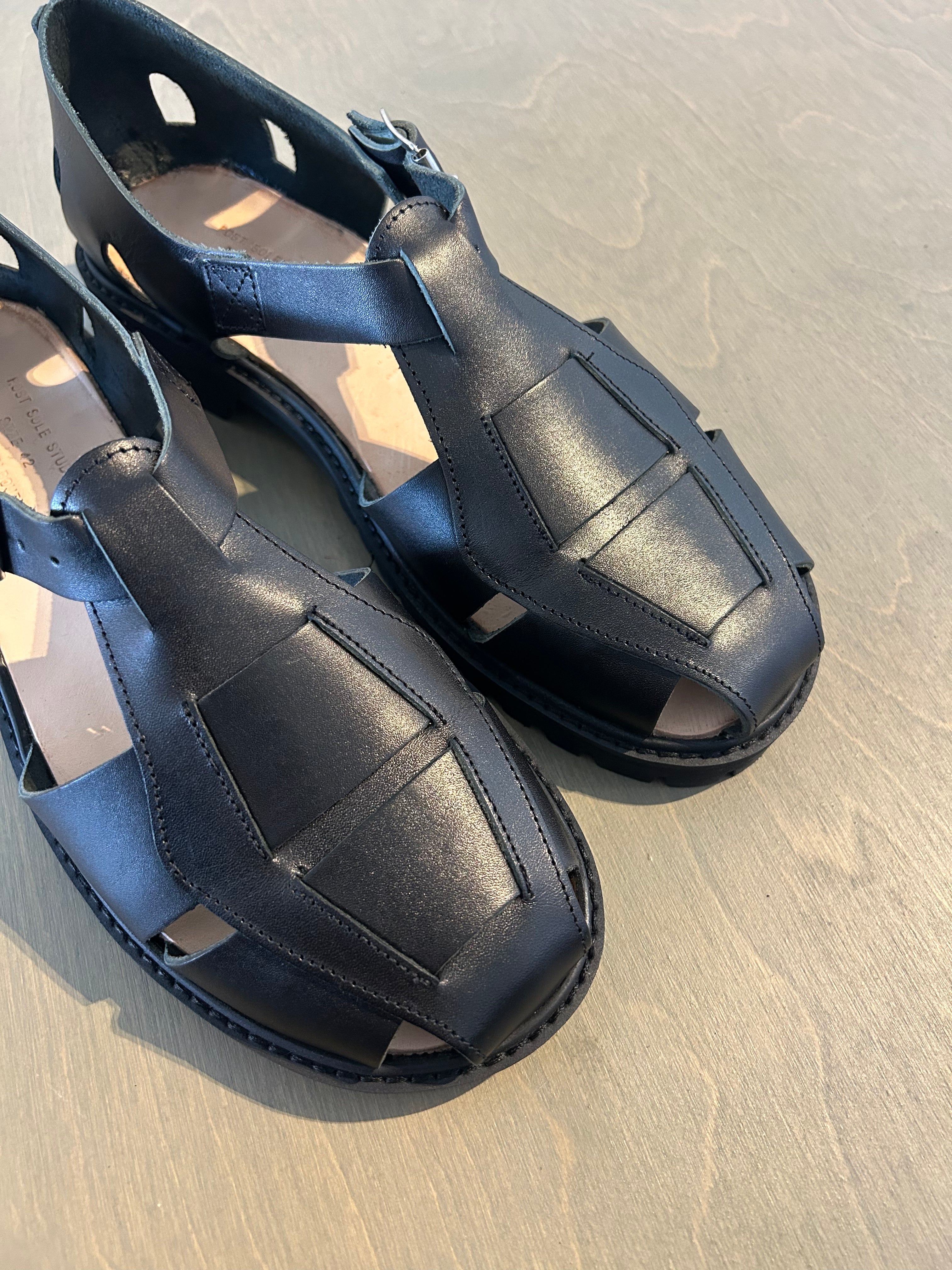 Canal Hiker Black / 42 - Second