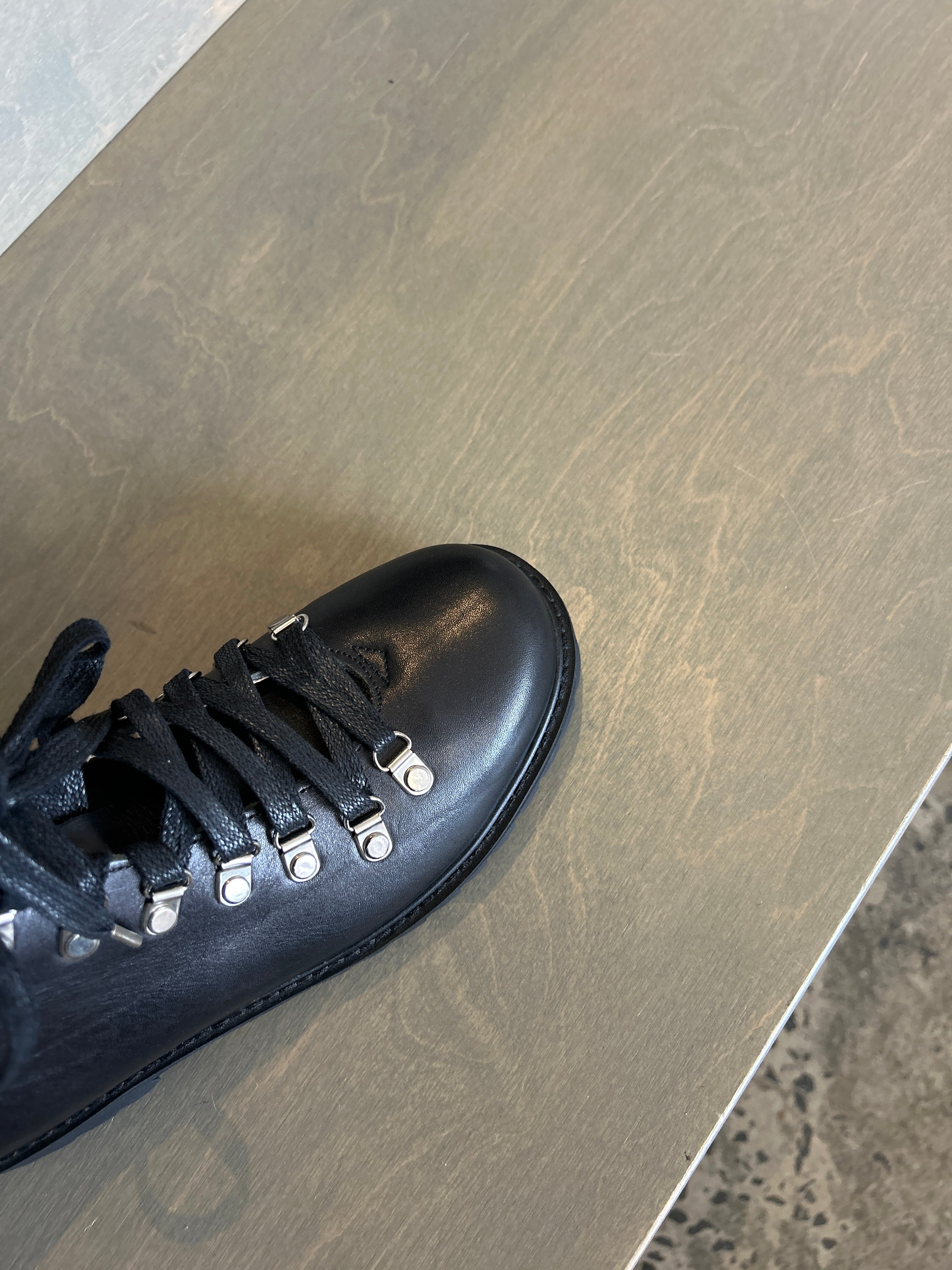 Beat Boot Black / 36