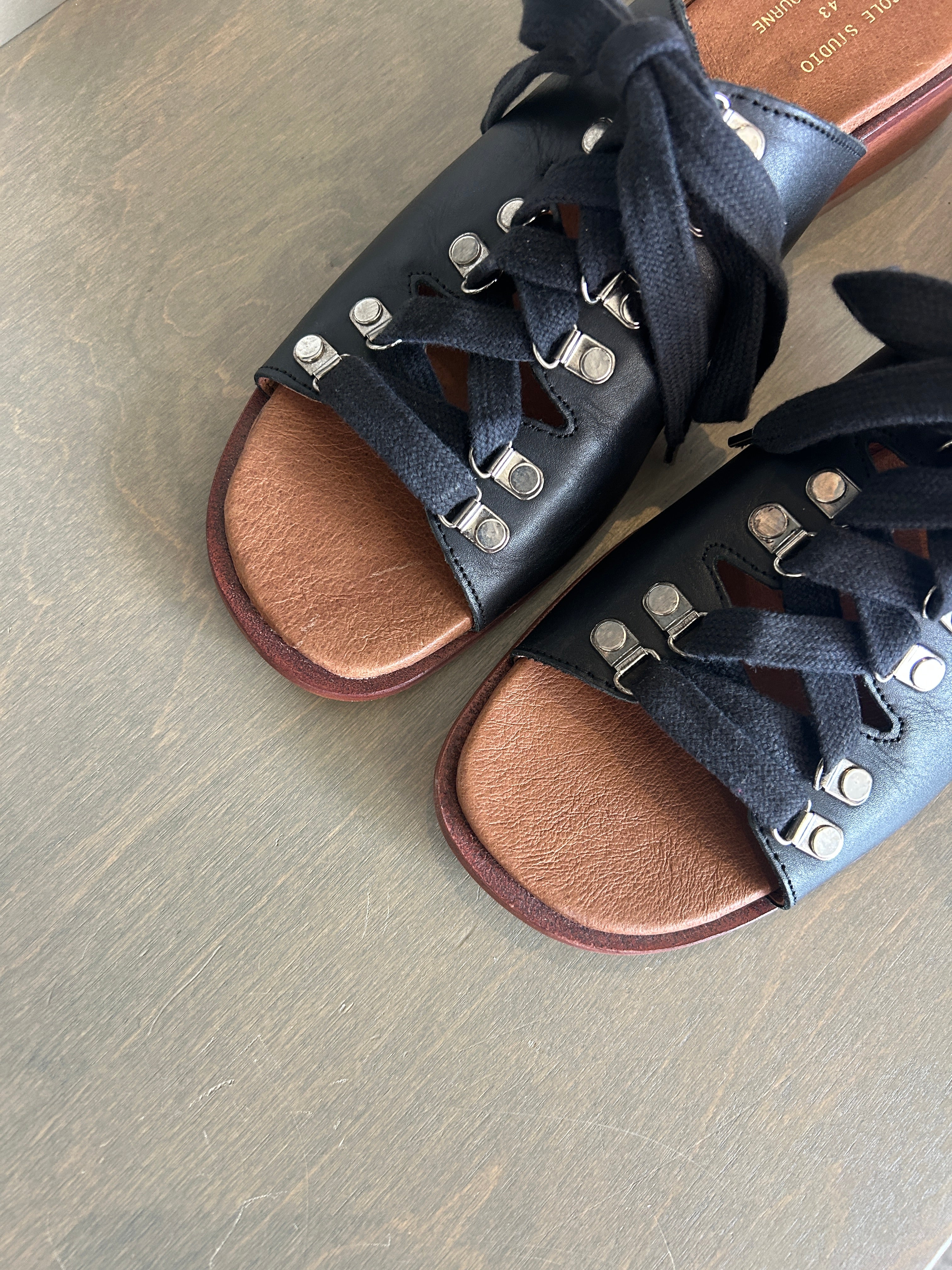 Beat Classic Black / 43