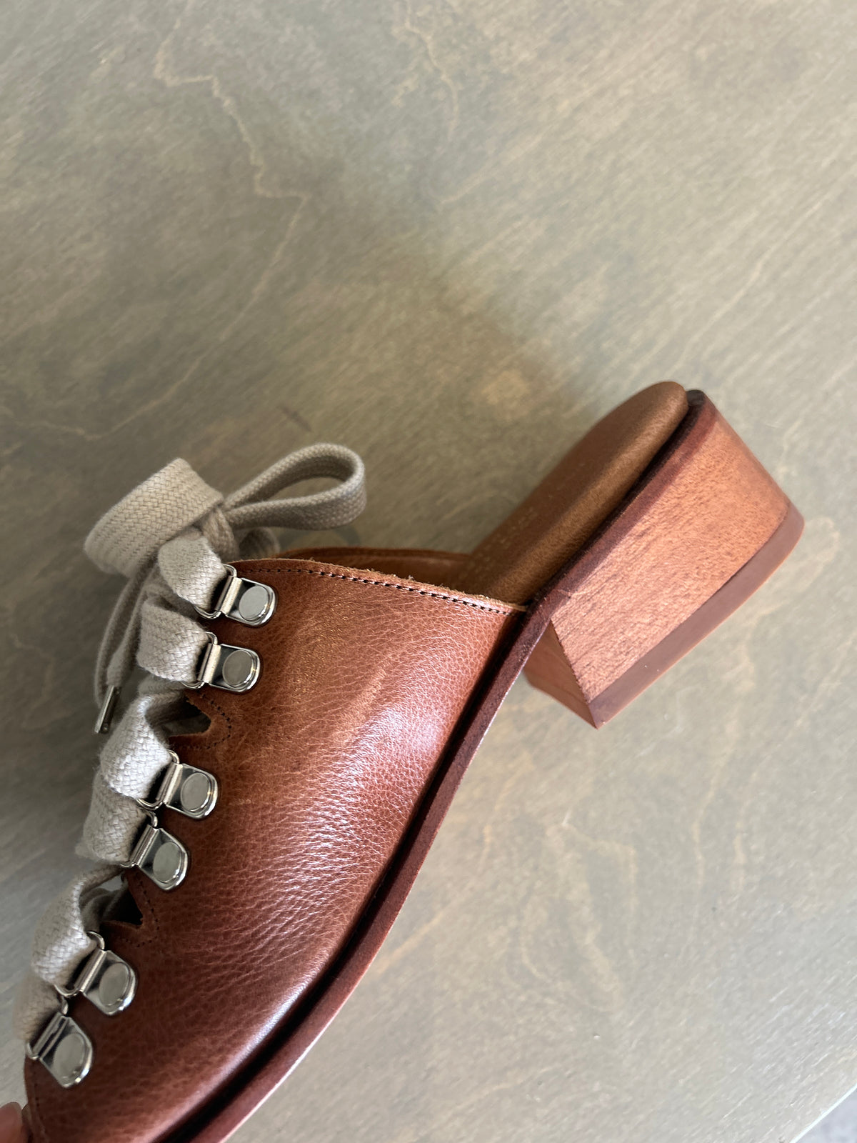 Beat Classic Tan / 36