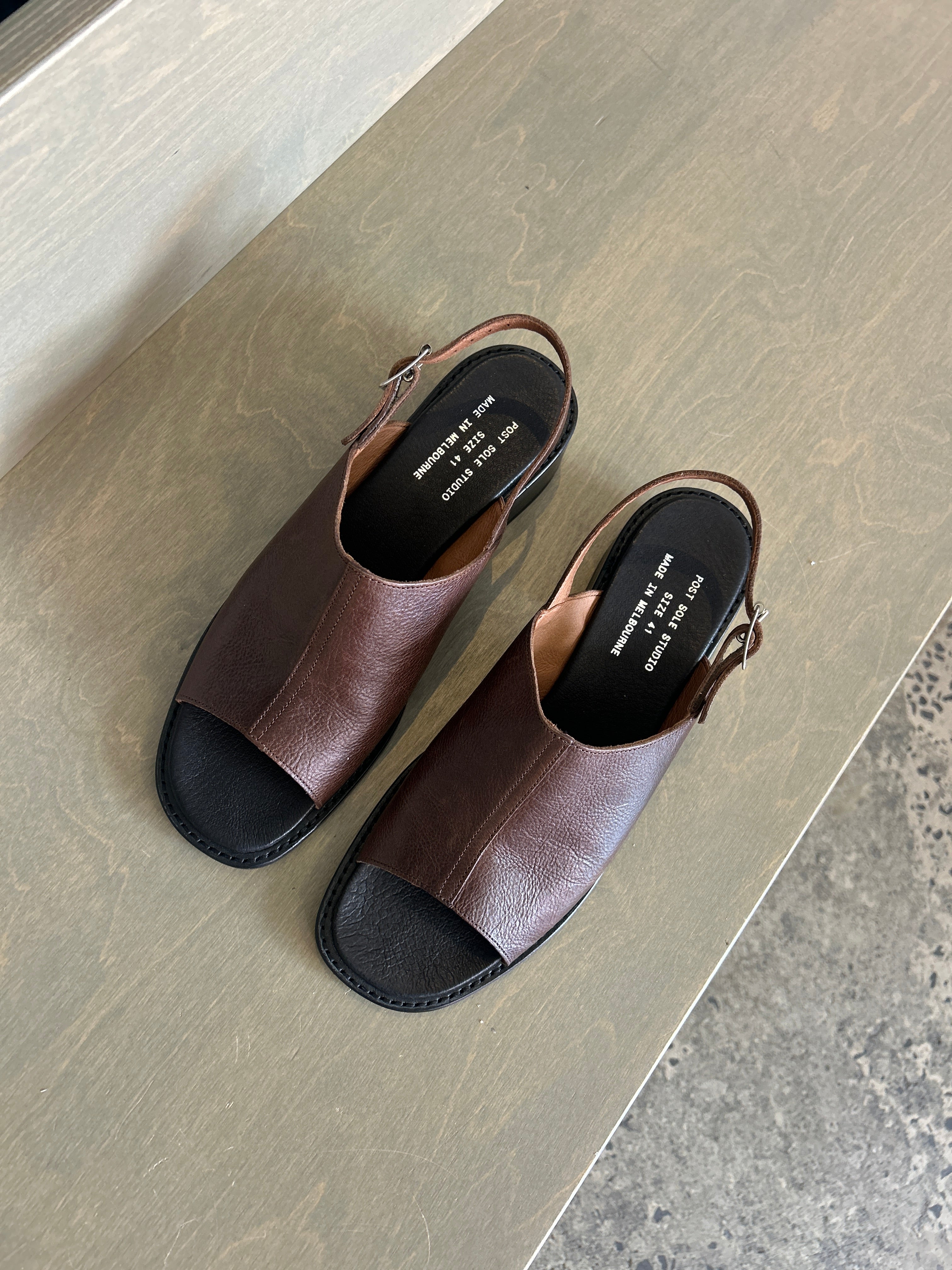 Spring Lane Dark Brown / 41