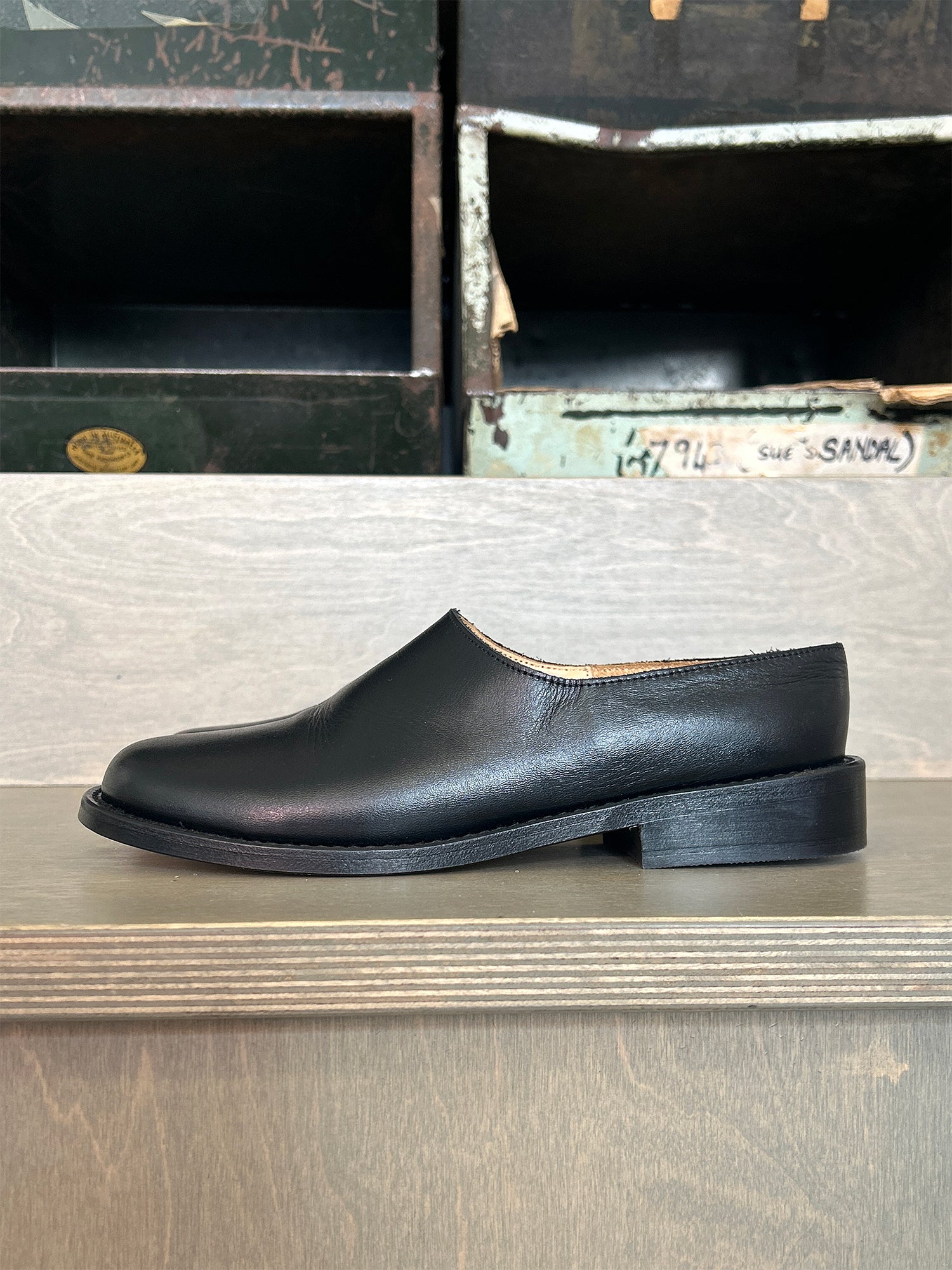 City Shoe Black / 38