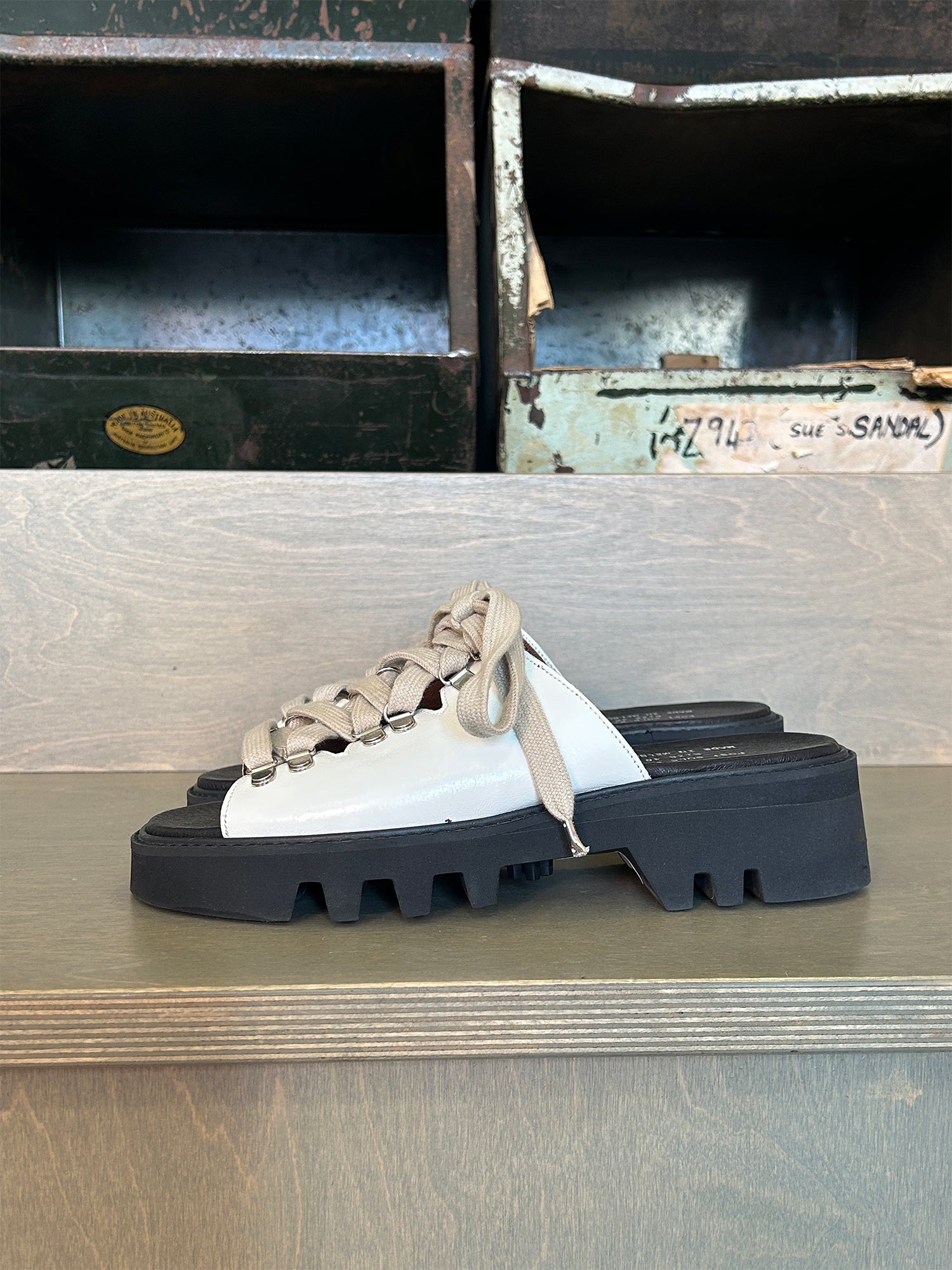 Beat Slide White / 40