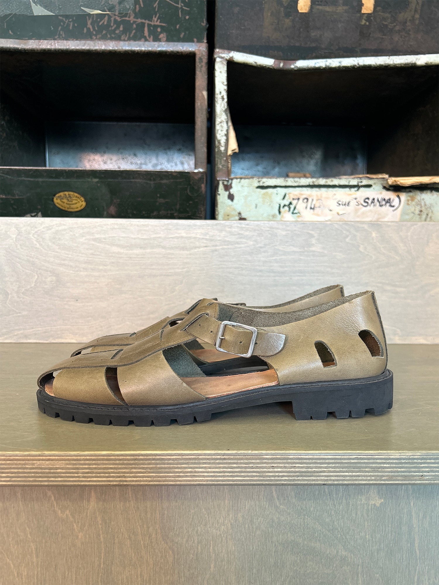 Canal Hiker Olive / 43