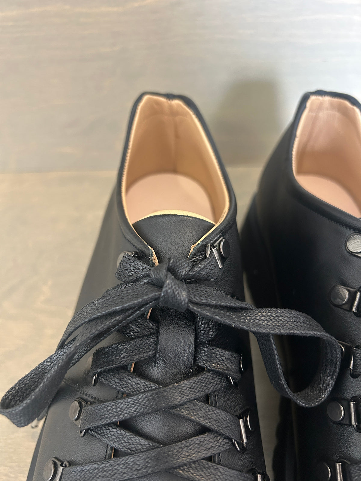 Beat Shoe Black / 41