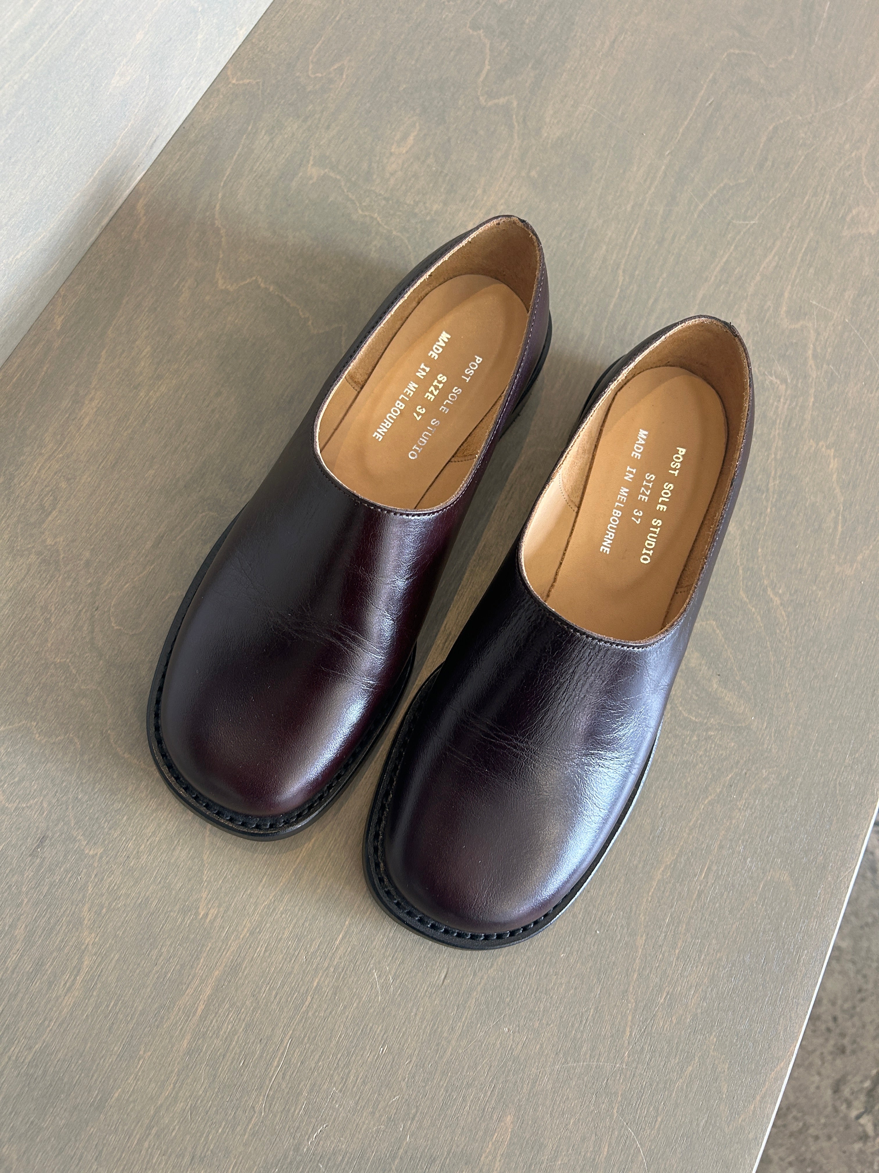 City Shoe Burgundy / 37