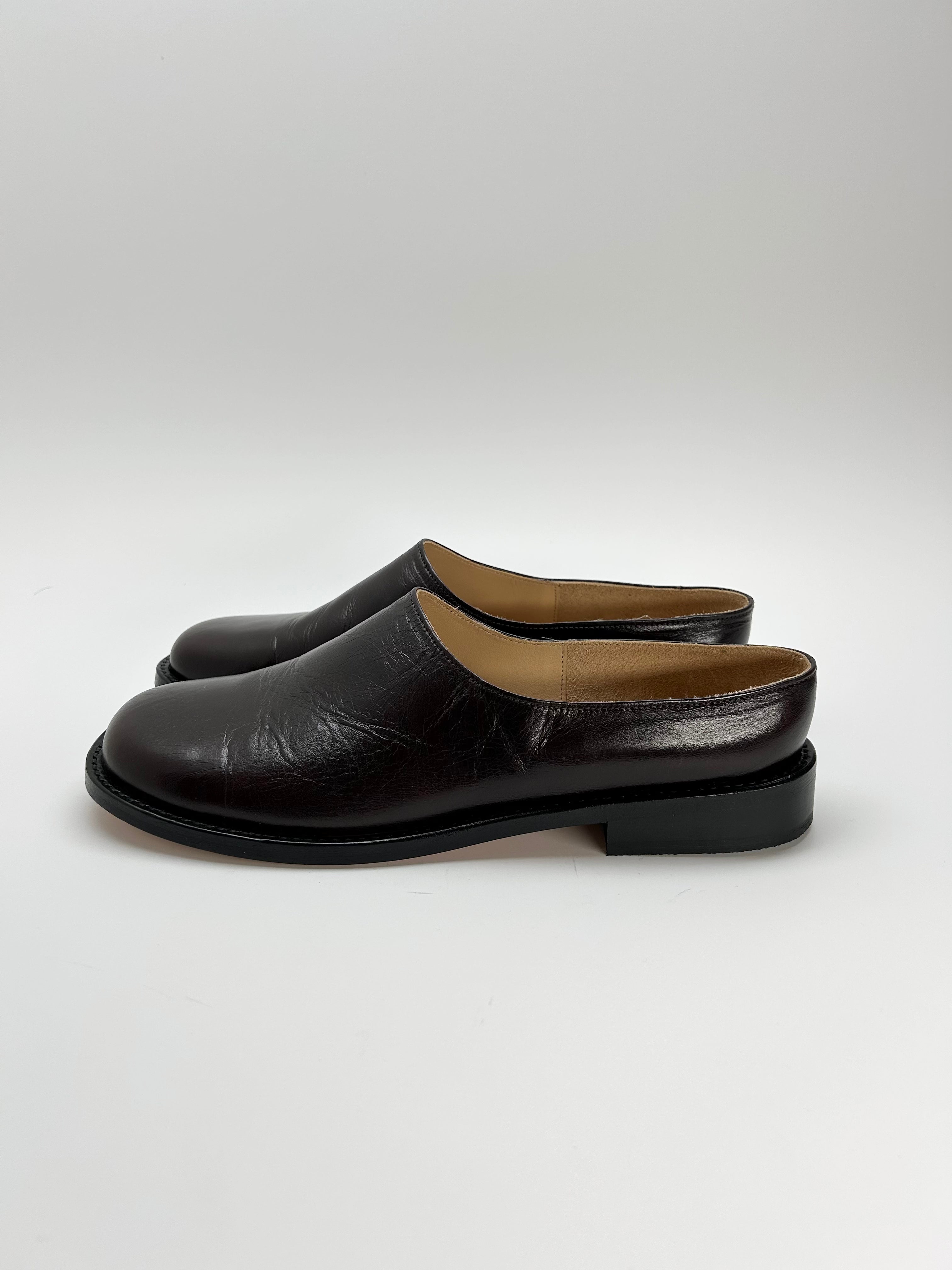 City Shoe Mahogany / 43 - Sample