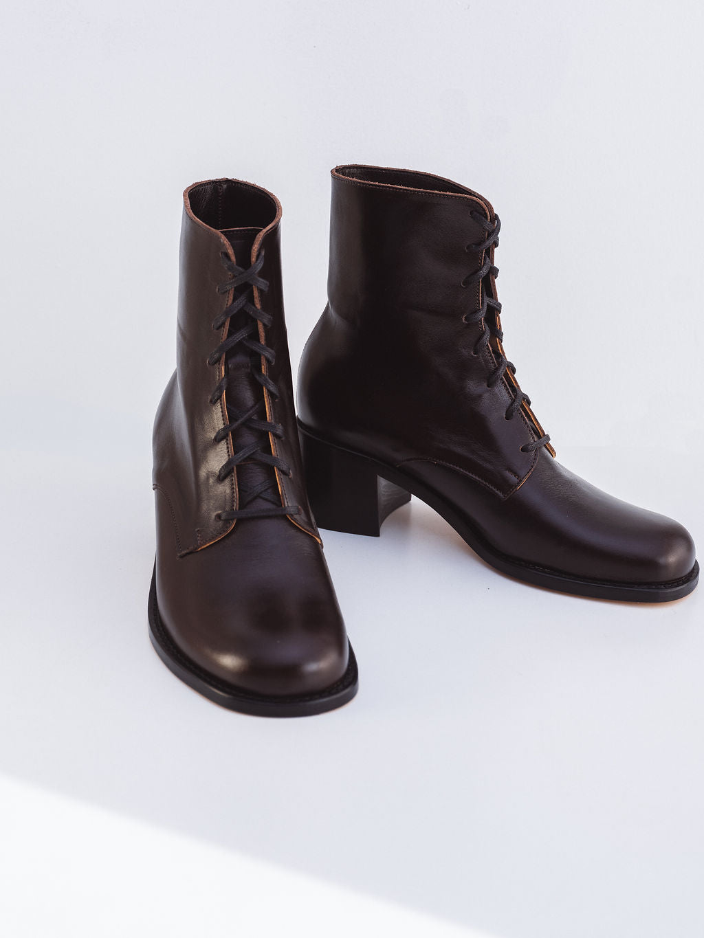 Cricket Boot High (2 Colours)