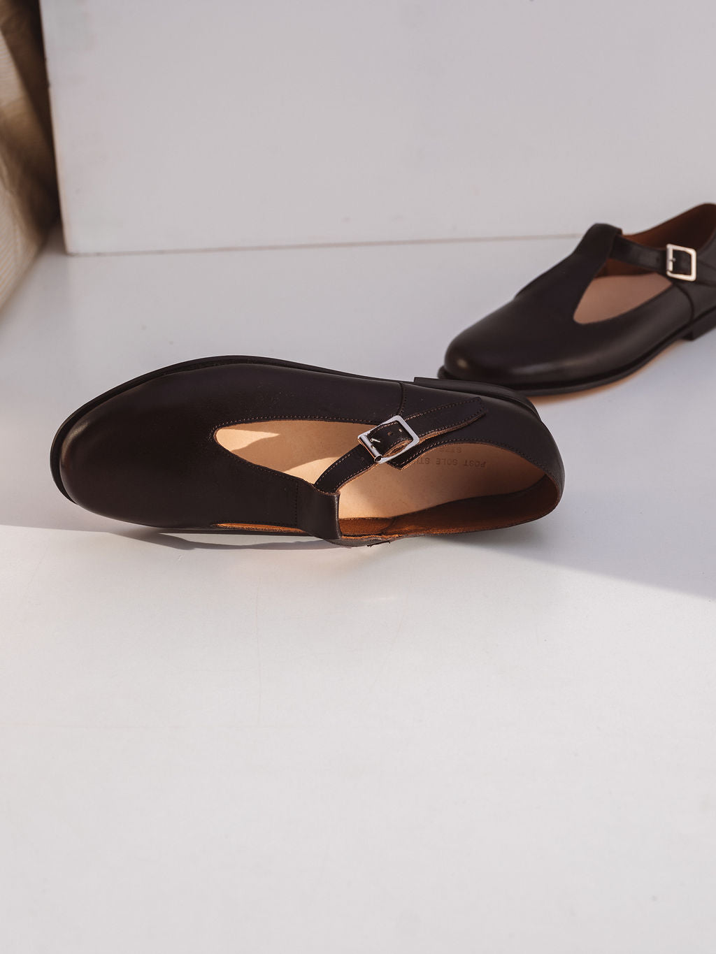 Crescent Flat (2 Colours)