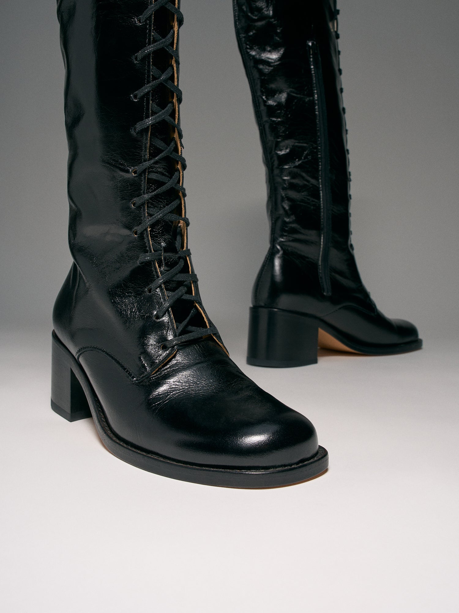 Tie Knee Boot Black Shine