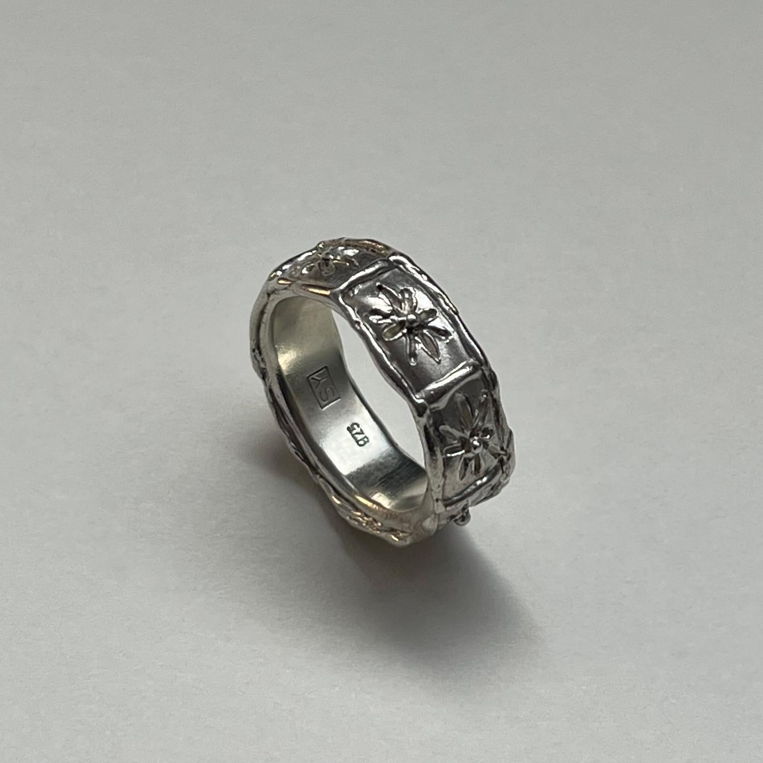 Star Band Ring